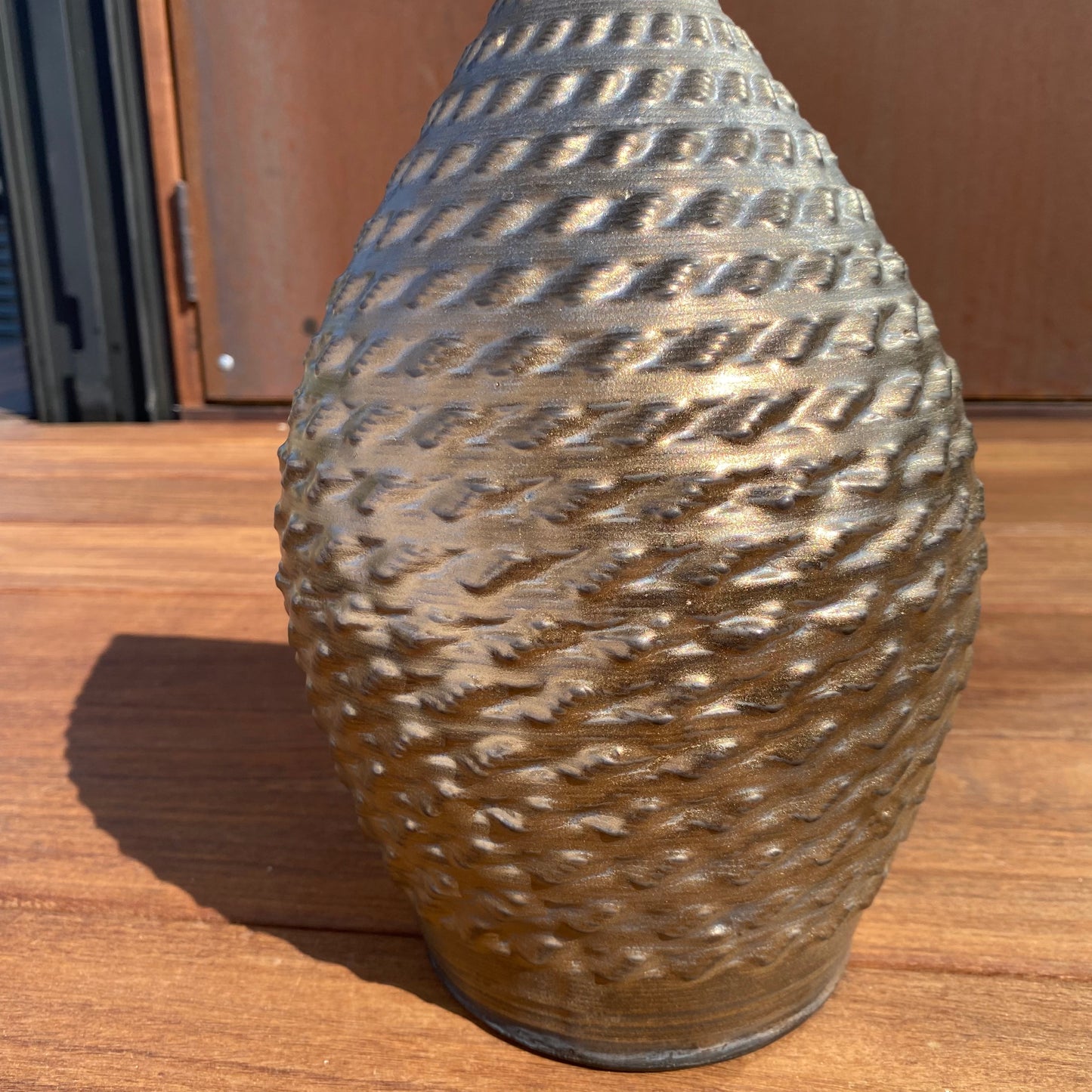 Enclave Vessel - Gold on Gold w/ Black Rim