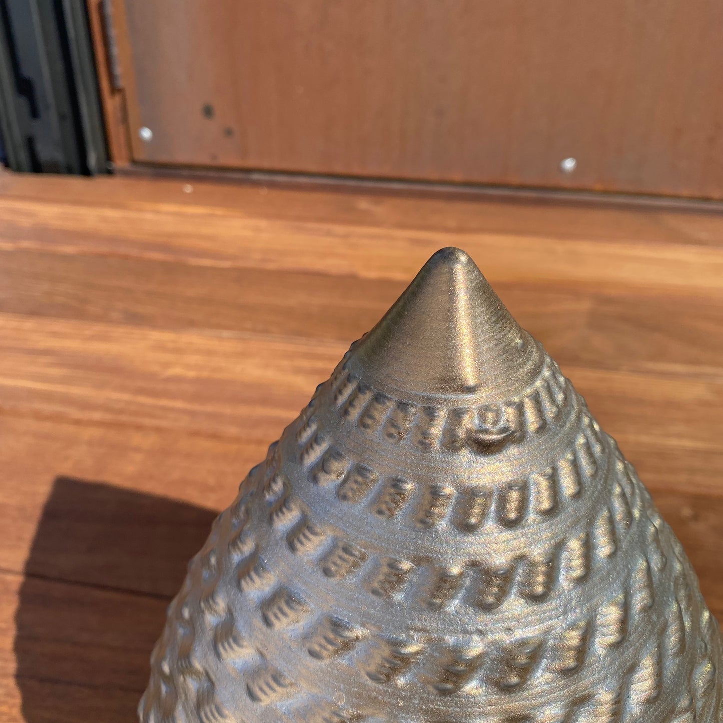 Enclave Vessel - Gold on Gold w/ Black Rim
