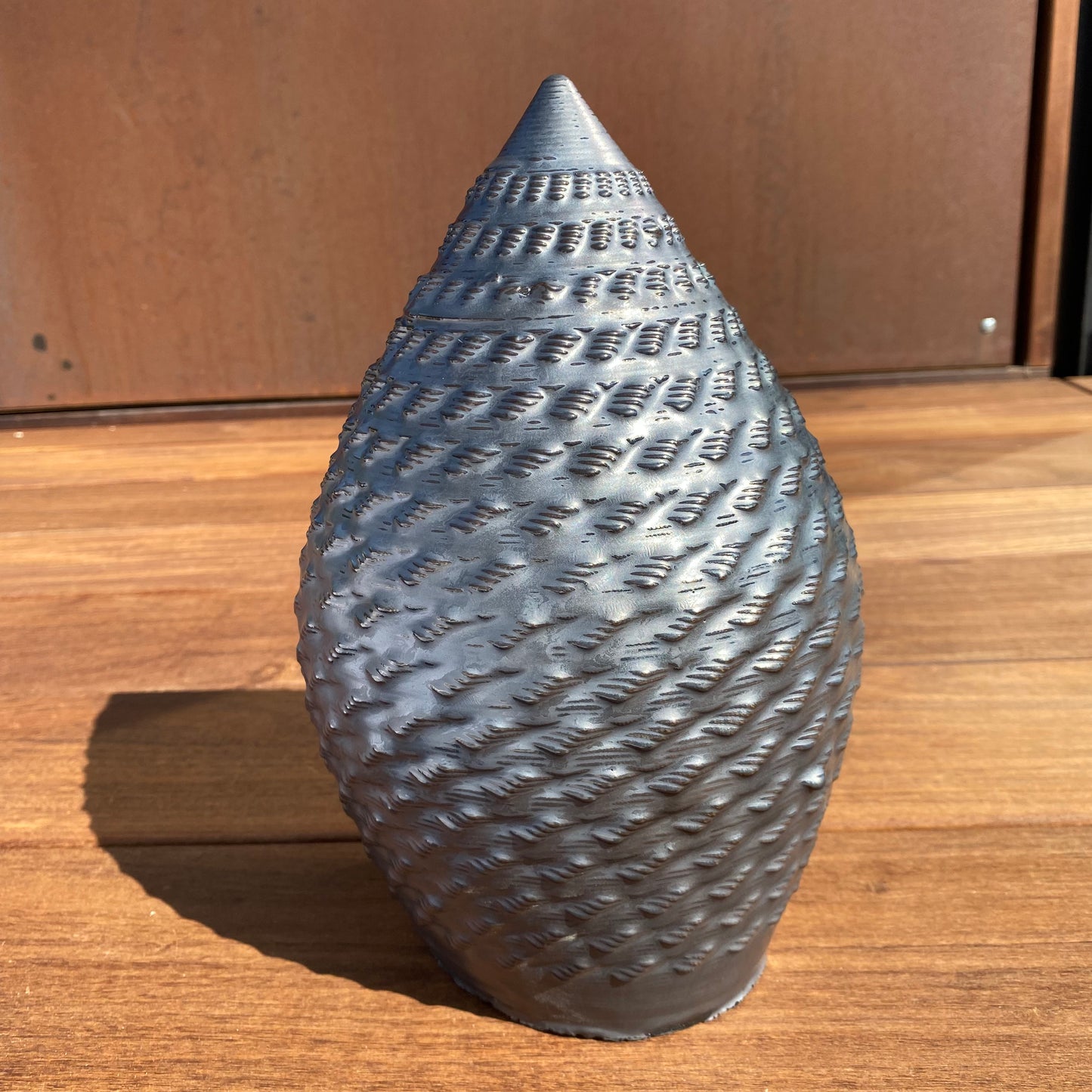 Enclave Vessel - Metallic w/ Volcanic Rim